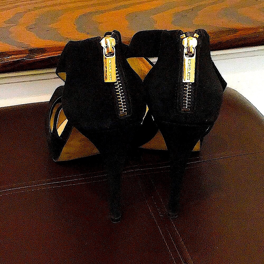 MICHAEL KORS Black Suede Peep Toe High Heel Shoes with Gold Zipper Accent Sz 8.5